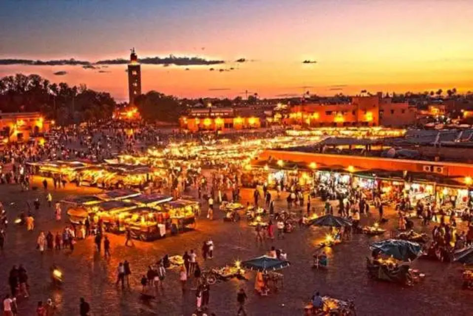 Inseguendo la vita notturna del Ramadan